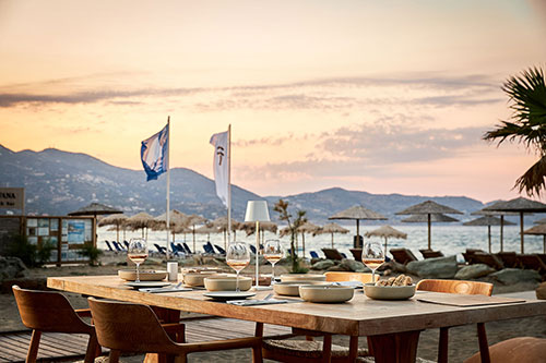 Enorme Teatro Beachside Bliss Restaurant